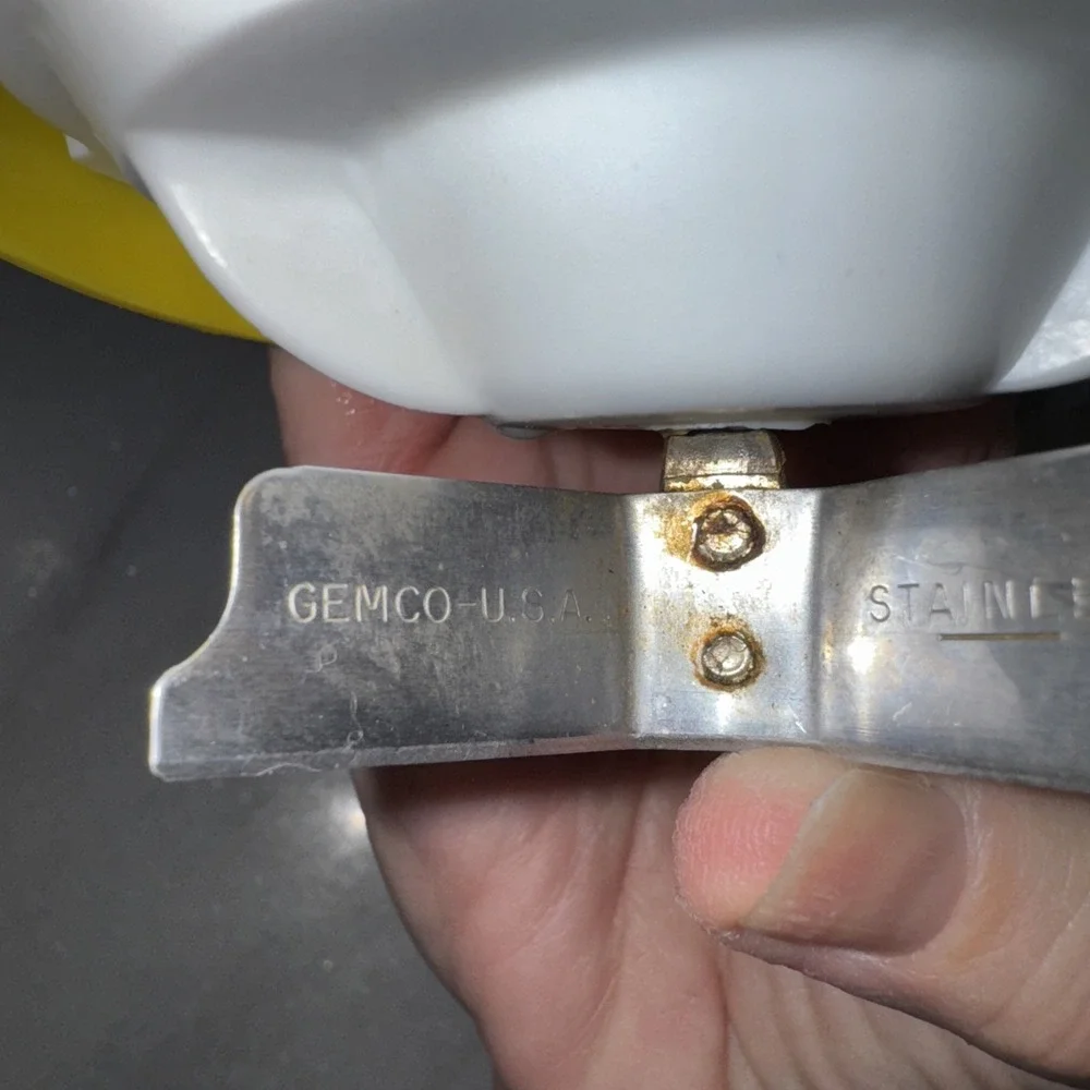 Vintage Manual Plunger Chopper By Gemco USA ~ Glass‎ Bottom Yellow Plastic Lid
